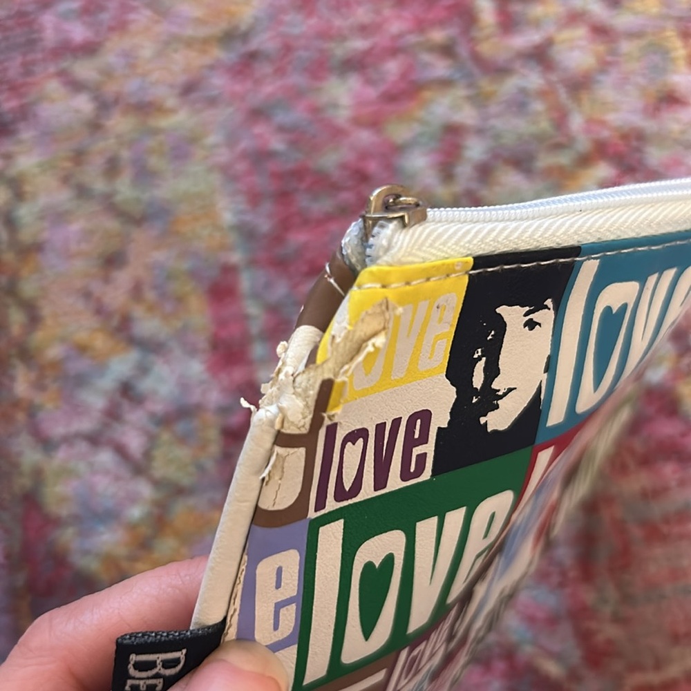 Beatles Pouch - Picture 4 of 7